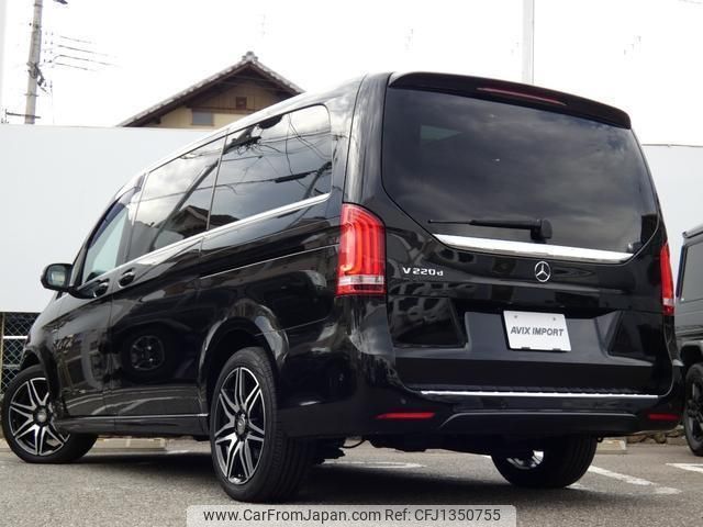 mercedes-benz v-class 2017 quick_quick_447811_WDF44781323222231 image 2