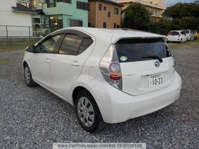 toyota aqua 2013 -TOYOTA 【野田 500ｱ1234】--AQUA DAA-NHP10--NHP10-6175669---TOYOTA 【野田 500ｱ1234】--AQUA DAA-NHP10--NHP10-6175669- image 2