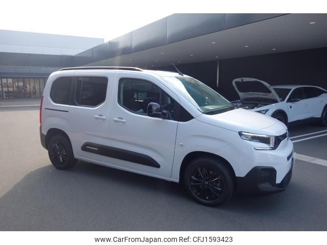 citroen berlingo 2025 CFJ1593423 image 2