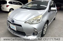 toyota aqua 2012 CFJ1717943