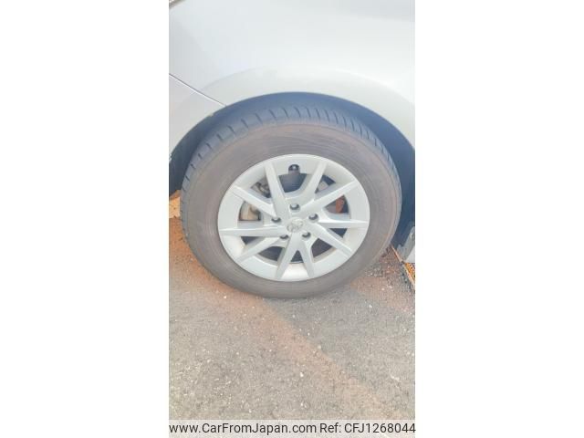 toyota prius-α 2011 -TOYOTA--Prius α DAA-ZVW40W--ZVW40-3002684---TOYOTA--Prius α DAA-ZVW40W--ZVW40-3002684- image 2