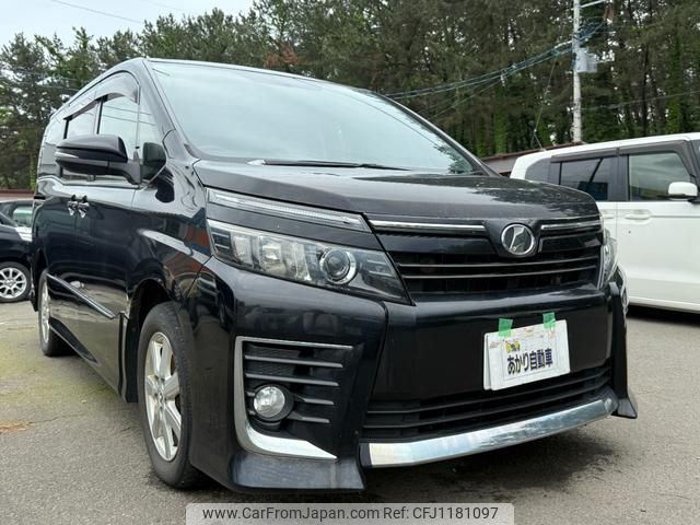 toyota voxy 2014 GOO_JP_700090373030250522001 image 1