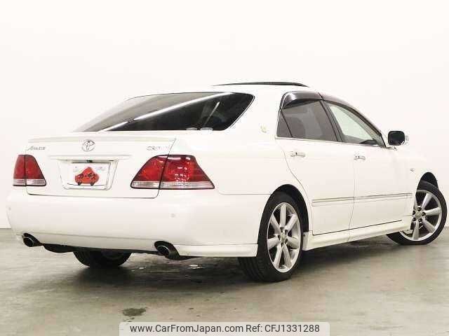 toyota crown 2004 504928-930930 image 2