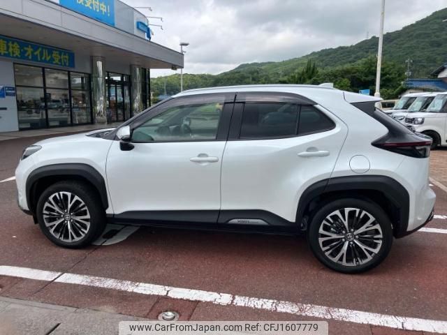 toyota yaris-cross 2023 CFJ1607779 image 2