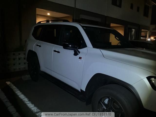 toyota land-cruiser-wagon 2025 CFJ1851170 image 2