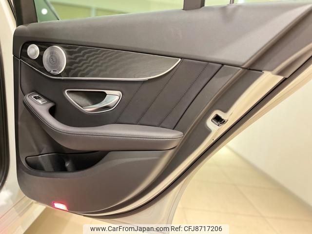 mercedes-benz c-class 2019 quick_quick_205014_WDD2050142F856758 image 2