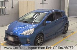 toyota aqua 2013 -TOYOTA--AQUA DAA-NHP10--NHP10-6237827---TOYOTA--AQUA DAA-NHP10--NHP10-6237827-