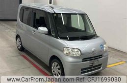daihatsu tanto 2012 CFJ1699030