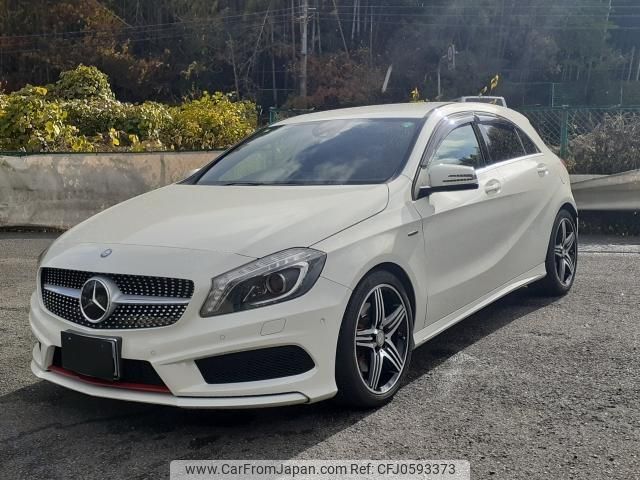 mercedes-benz a-class 2013 quick_quick_DBA-176044_WDD1760442J099339 image 1