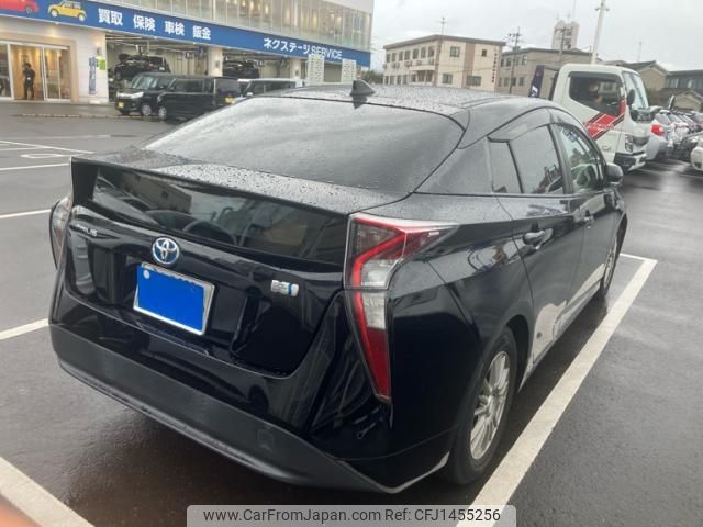 toyota prius 2016 CFJ1455256 image 2