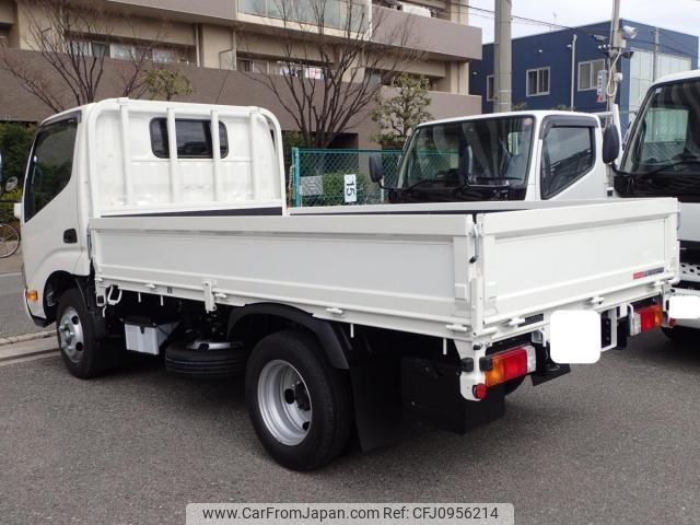 hino dutro 2025 CFJ0956214 image 2