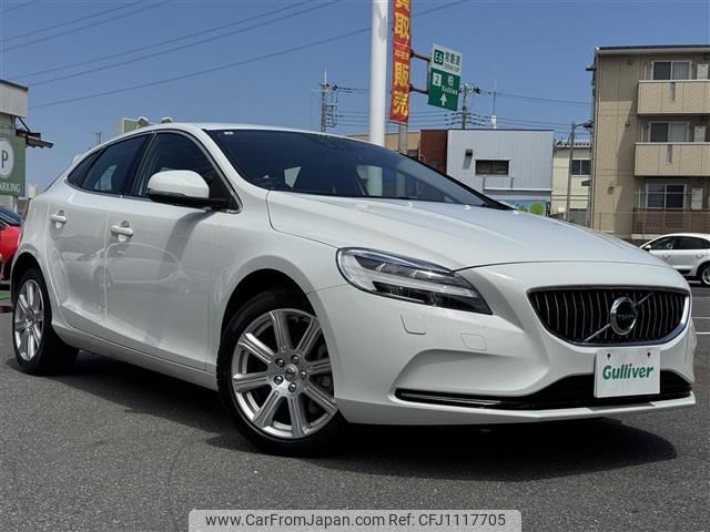 volvo v40 2017 -VOLVO--Volvo V40 LDA-MD4204T--YV1MVA8RDH2424280---VOLVO--Volvo V40 LDA-MD4204T--YV1MVA8RDH2424280- image 1