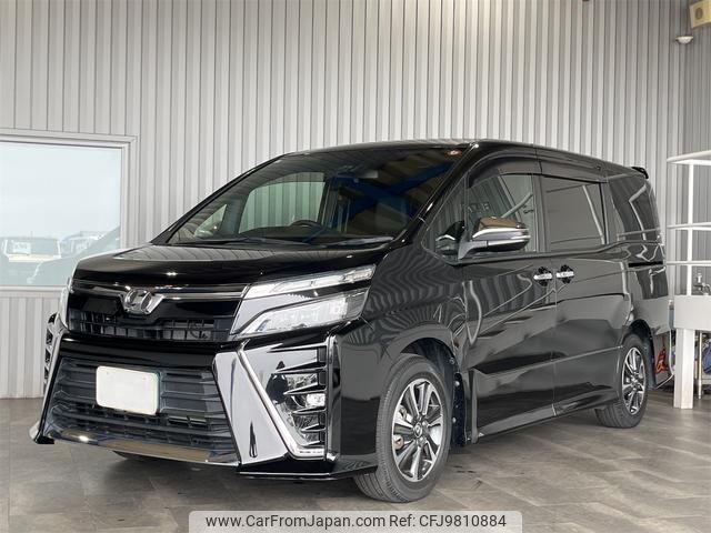 toyota voxy 2018 -TOYOTA--Voxy ZRR80W--ZRR80-0472374---TOYOTA--Voxy ZRR80W--ZRR80-0472374- image 1