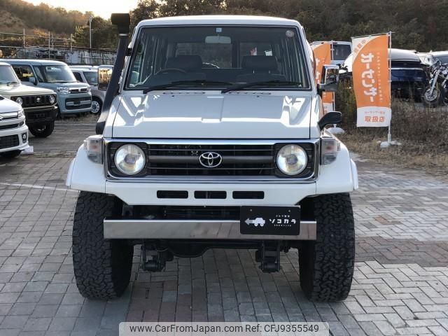 1998 Toyota Land Cruiser KC-HZJ77V 4WD - Car Price $36,410 1998 Toyota Land Cruiser KC-HZJ77V 4WD - Car Price $36,410