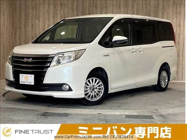 toyota noah 2015 CFJ1838414 image 1