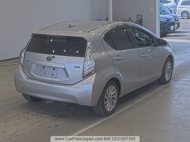 toyota aqua 2012 CFJ1537335 image 2