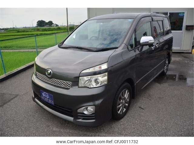 toyota voxy 2011 -TOYOTA--Voxy DBA-ZRR70W--ZRR70-0452135---TOYOTA--Voxy DBA-ZRR70W--ZRR70-0452135- image 1