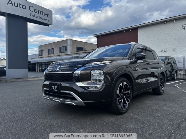 mitsubishi outlander-phev 2023 CFJ1895065 image 1