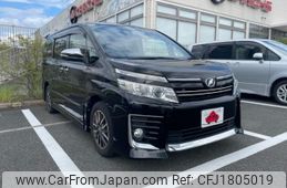toyota voxy 2015 CFJ1805019