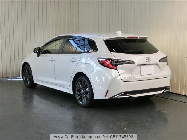 toyota corolla-touring-wagon 2023 CFJ1745392 image 2