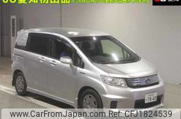 honda freed-spike 2013 CFJ1824539