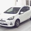 toyota aqua 2012 CFJ1509504 image 5