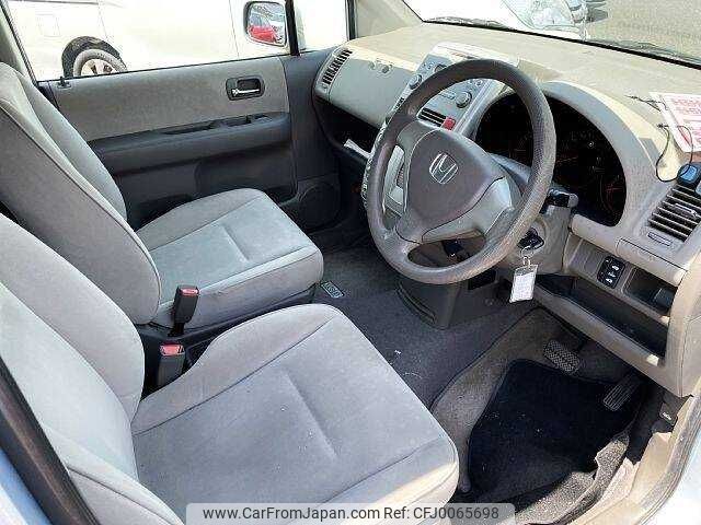 honda mobilio 2006 504928-923098 image 1