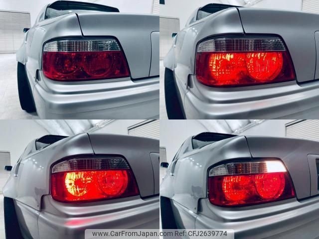 1998 Toyota Chaser JDM car for sale — photo 18 of 21