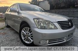 toyota crown 2004 CFJ1806459