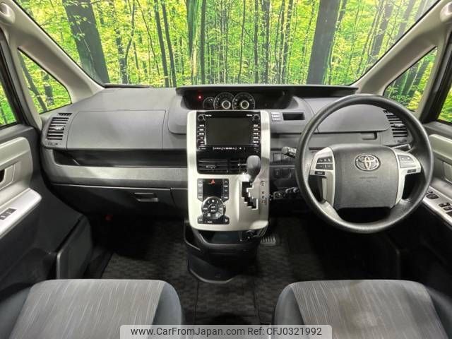 toyota voxy 2010 -TOYOTA--Voxy DBA-ZRR70W--ZRR70-0330401---TOYOTA--Voxy DBA-ZRR70W--ZRR70-0330401- image 2