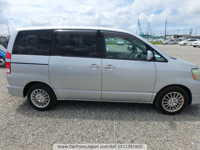 toyota noah 2007 NIKYO_KC16133 image 1