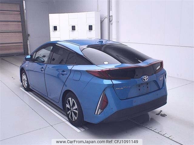 toyota prius-phv 2019 -TOYOTA--Prius PHV ZVW52-3107741---TOYOTA--Prius PHV ZVW52-3107741- image 2
