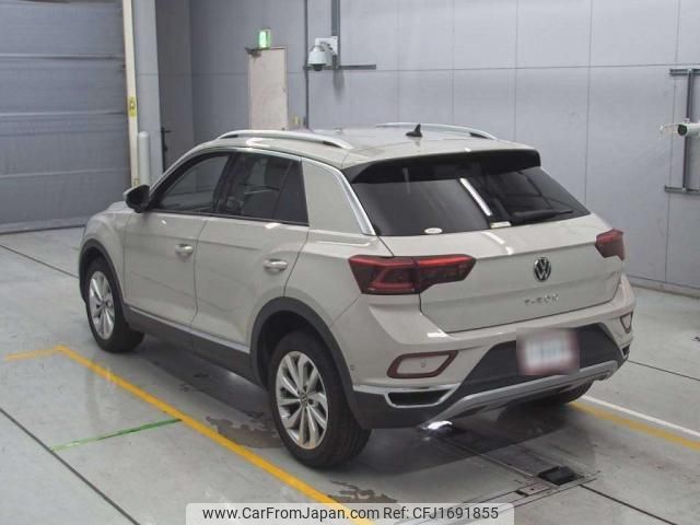 volkswagen t-roc 2023 CFJ1691855 image 2