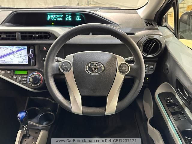 toyota aqua 2013 quick_quick_NHP10_NHP10-2163286 image 2