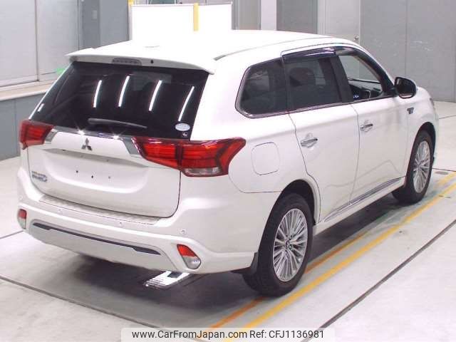 mitsubishi outlander-phev 2018 CFJ1136981 image 2