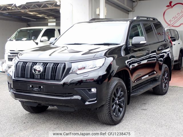toyota land-cruiser-prado 2022 25431609 image 1