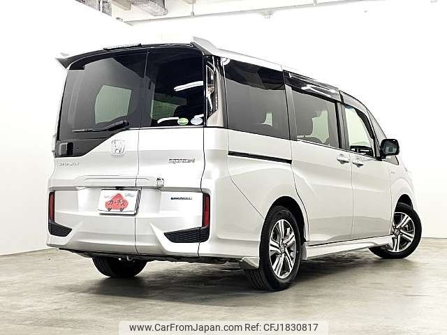 honda stepwagon 2017 CFJ1830817 image 2