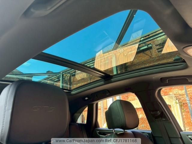 porsche macan 2021 CFJ1781168 image 2
