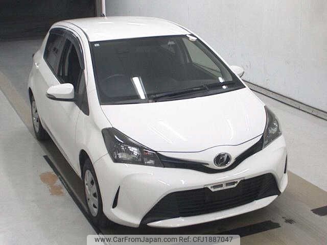 toyota vitz 2017 CFJ1887047 image 1