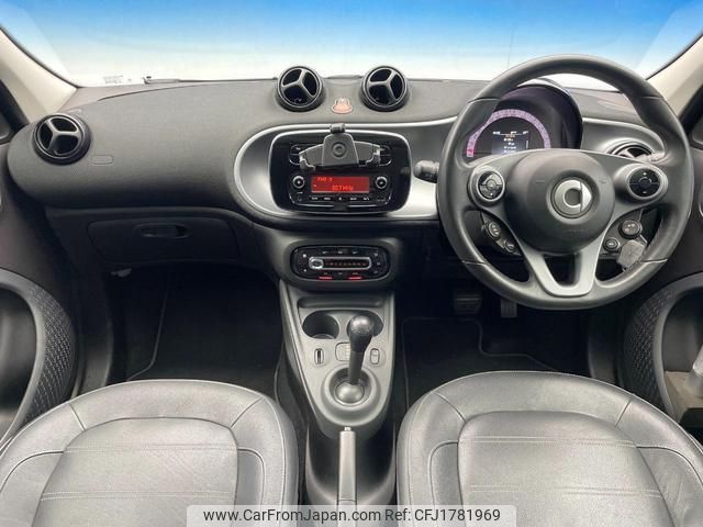 smart forfour 2017 CFJ1781969 image 2