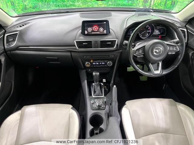 mazda axela 2018 CFJ1821236 image 2