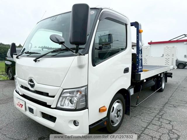 hino dutro 2023 GOO_NET_EXCHANGE_0206920A30250615W001 image 1