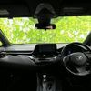 toyota c-hr 2018 quick_quick_DAA-ZYX10_ZYX10-2115553 image 4