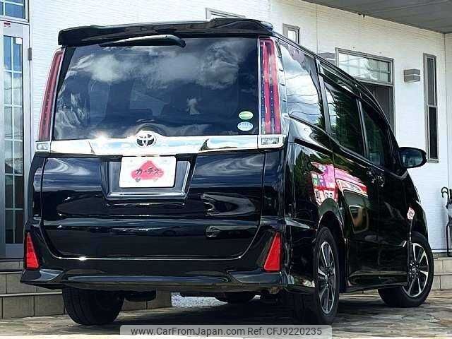 toyota noah 2018 504928-915364 image 2