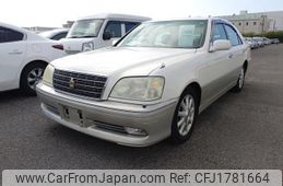 toyota crown 2002 CFJ1781664