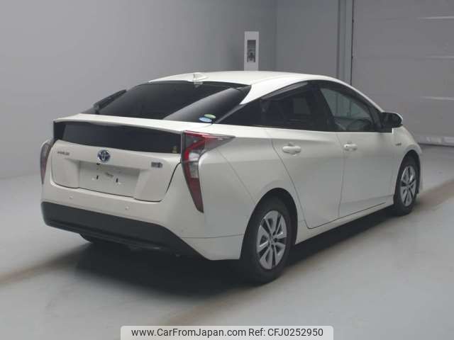 toyota prius 2017 -TOYOTA--Prius DAA-ZVW51--ZVW51-8042200---TOYOTA--Prius DAA-ZVW51--ZVW51-8042200- image 2