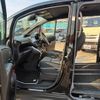 toyota voxy 2018 CFJ1519290 image 31