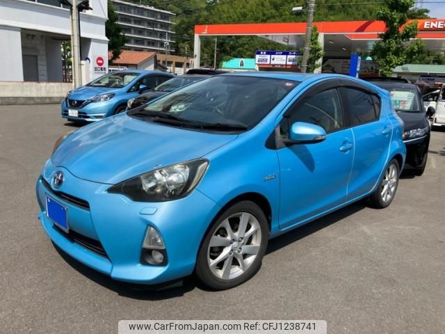 toyota aqua 2012 -TOYOTA--AQUA DAA-NHP10--NHP10-2112613---TOYOTA--AQUA DAA-NHP10--NHP10-2112613- image 2