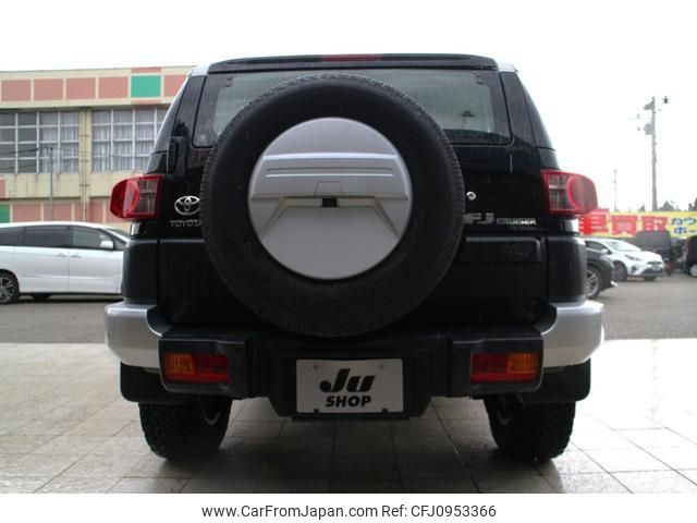 toyota fj-cruiser 2015 CFJ0953366 image 2