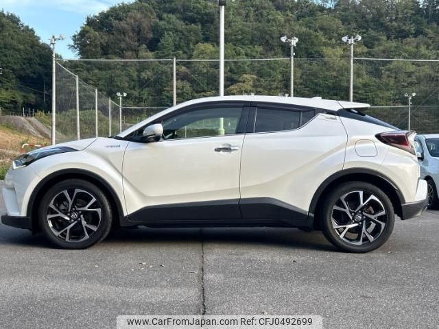 toyota c-hr 2018 quick_quick_DAA-ZYX10_ZYX10-2116405 image 2